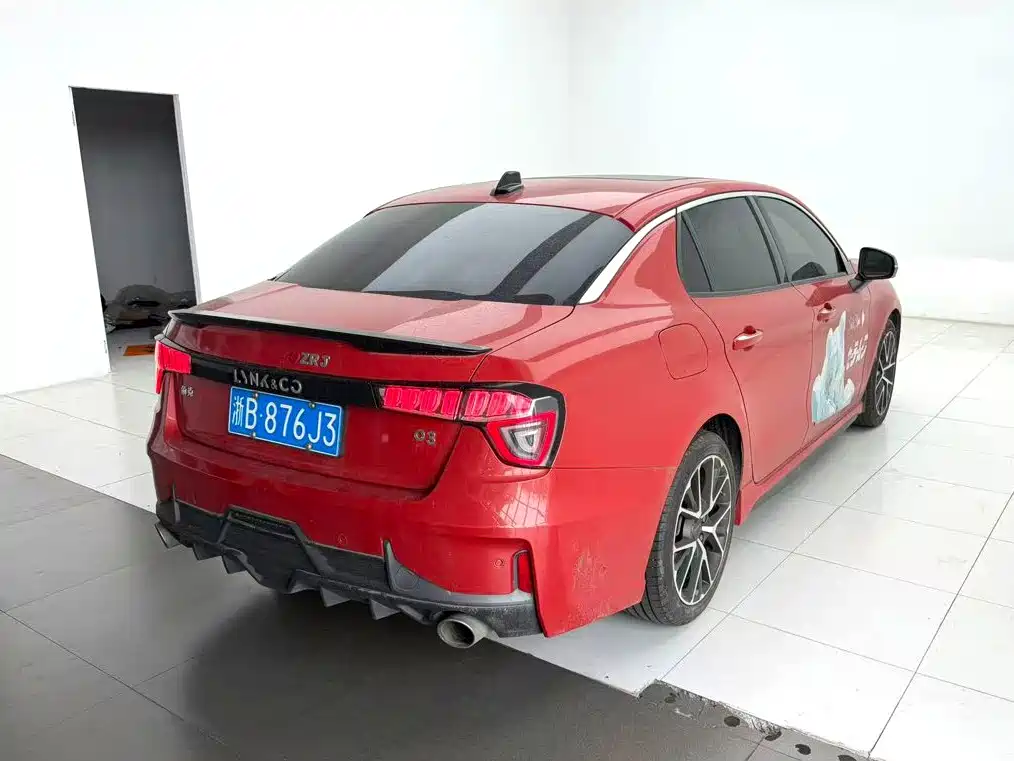 Lynk & Co 03 — миниатюра 9