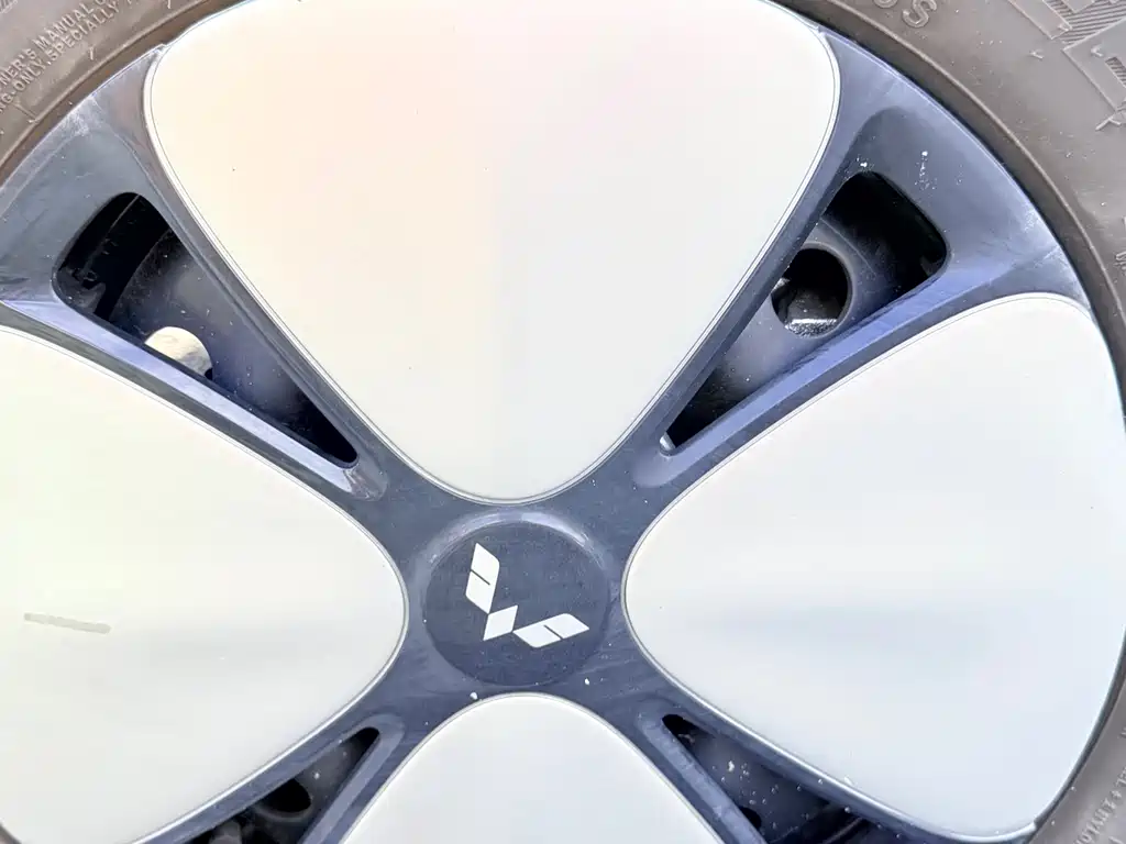 Wuling MINIEV — миниатюра 7