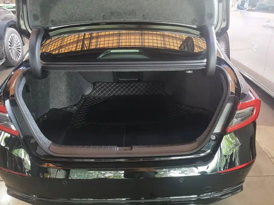 Honda Accord — миниатюра 4