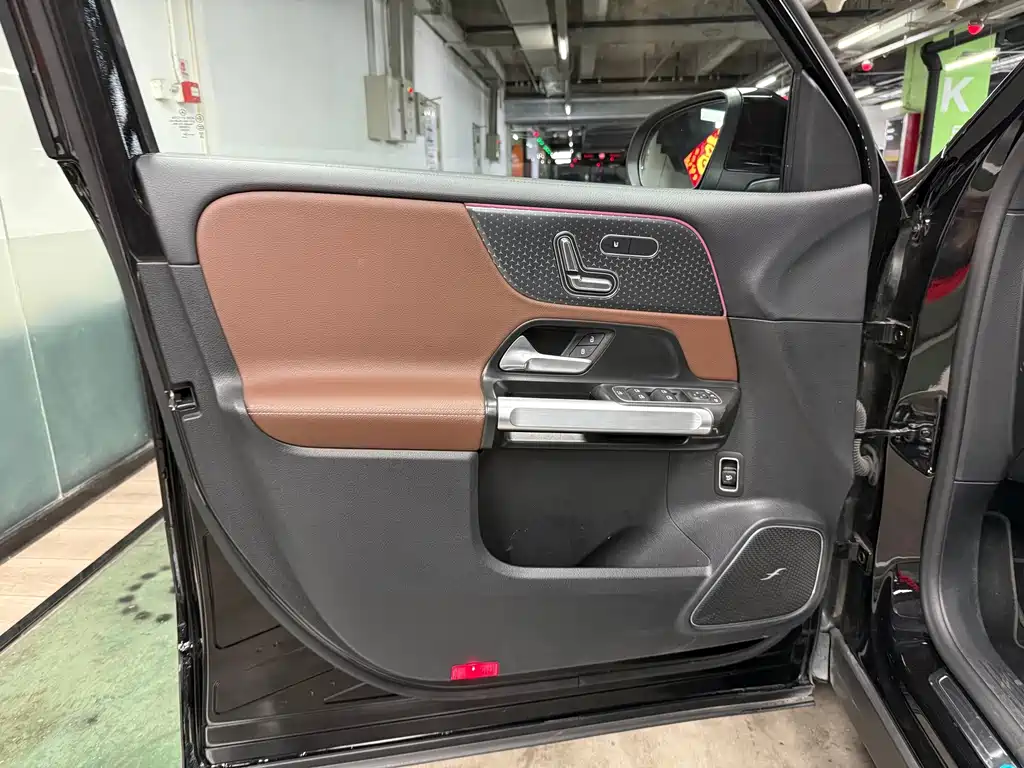 Mercedes-Benz EQB — миниатюра 6