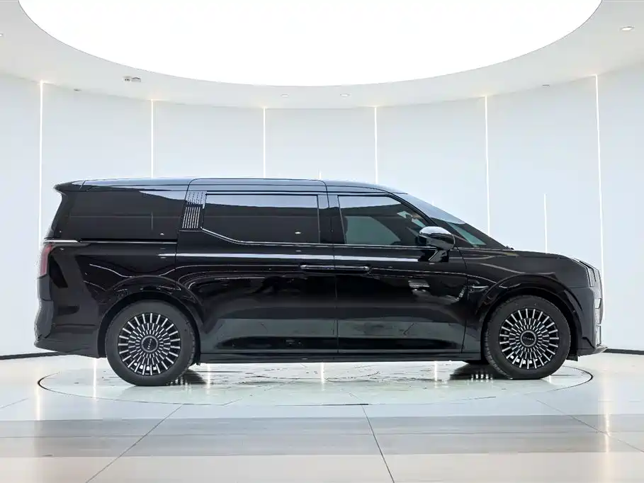 ZEEKR EXTREME KRYPTON 009