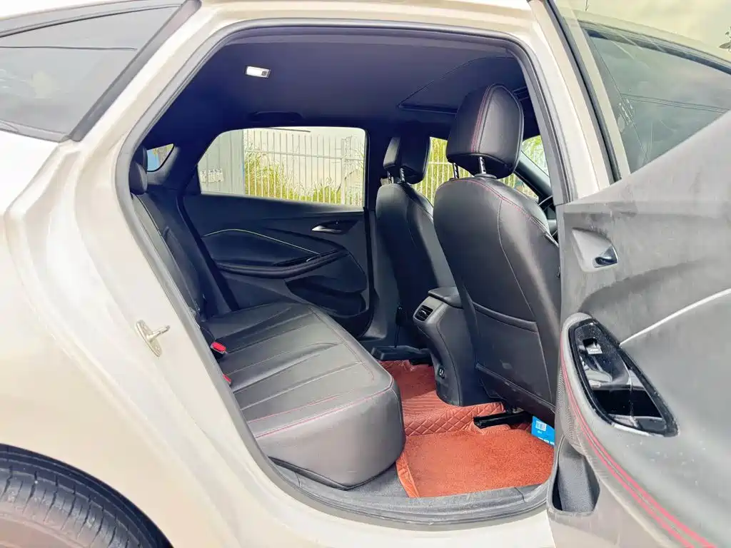 Buick Verano — миниатюра 8