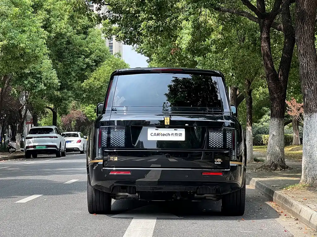 Yangwang Yangwang U8 L — миниатюра 4