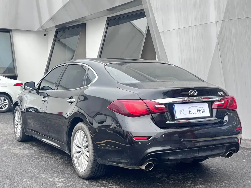 Infiniti Q70 — миниатюра 20