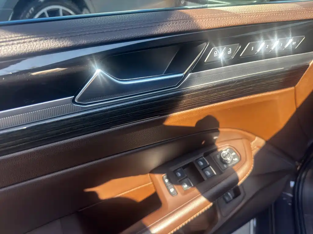 Volkswagen Phideon — миниатюра 12