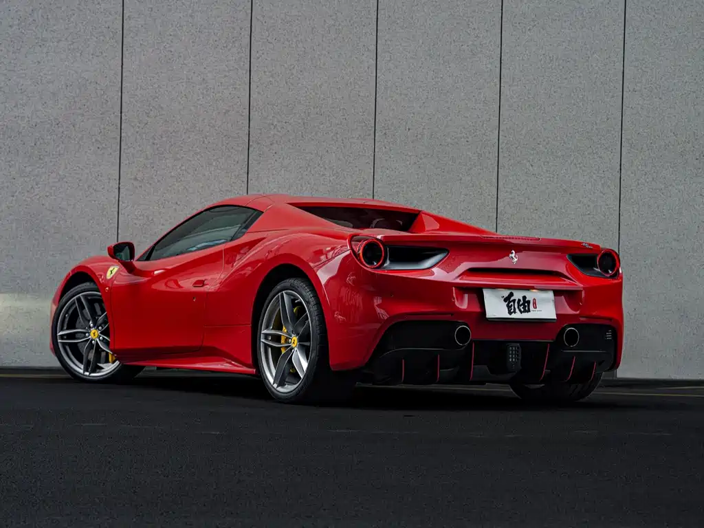 Ferrari 488 — миниатюра 7