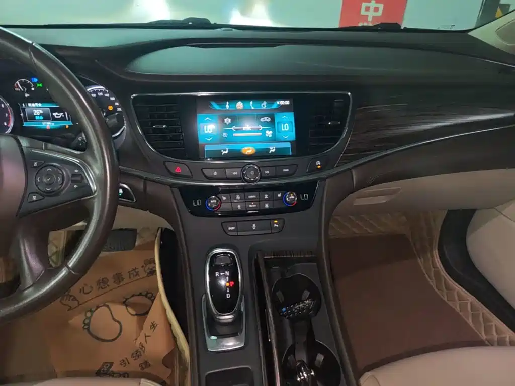 Buick LaCrosse — миниатюра 13