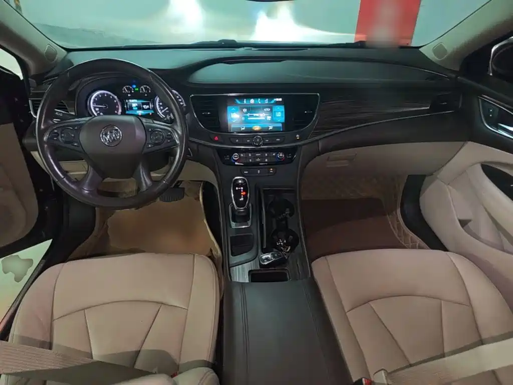 Buick LaCrosse — миниатюра 10