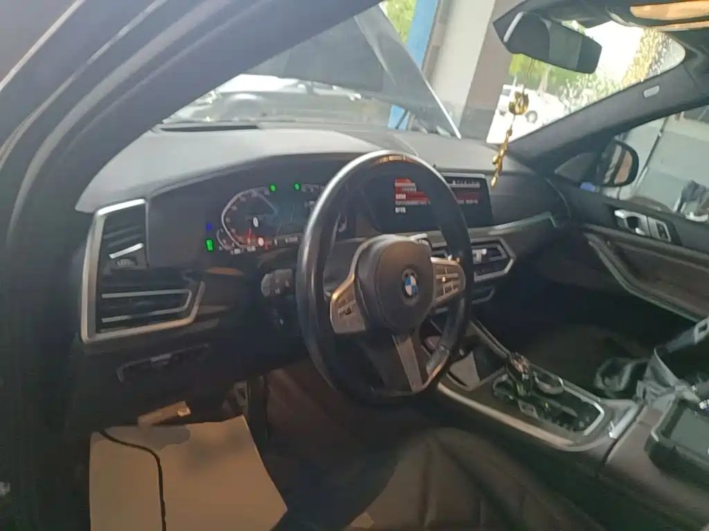 BMW X5 — миниатюра 10