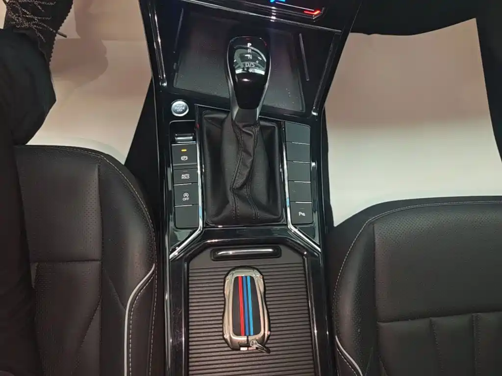 Volkswagen Passat — миниатюра 14