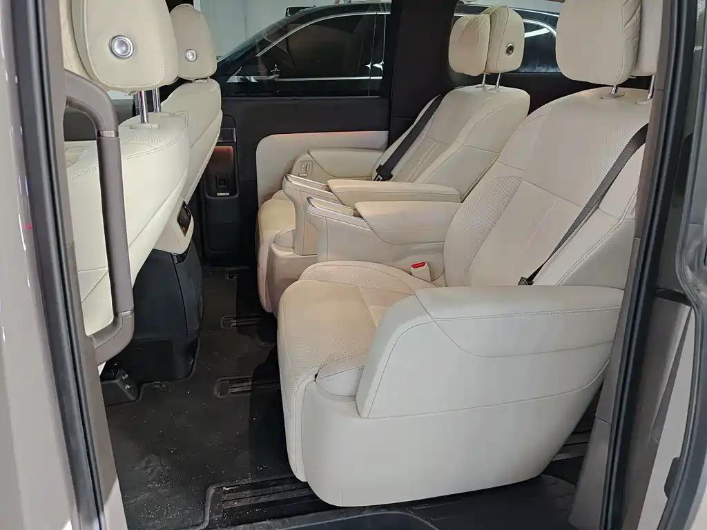 Li Auto Li MEGA — миниатюра 5