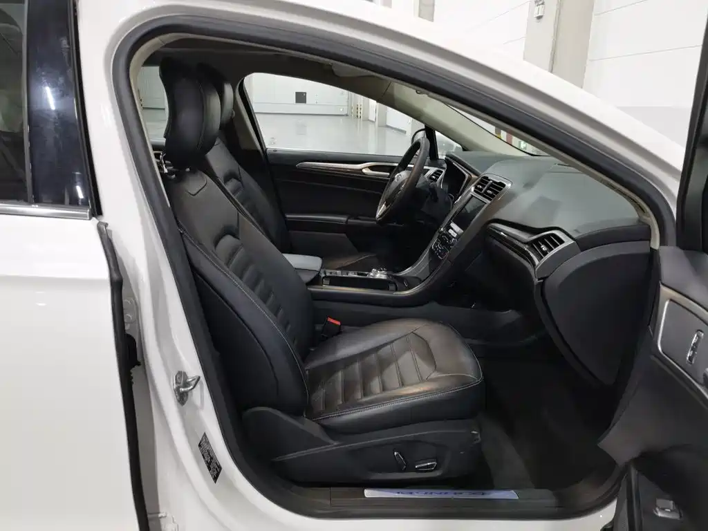 Ford Mondeo New Energy — миниатюра 23