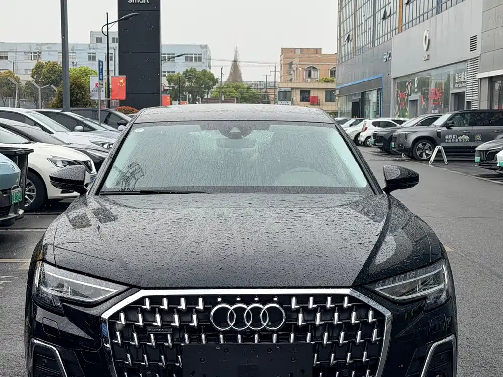Audi A8 0