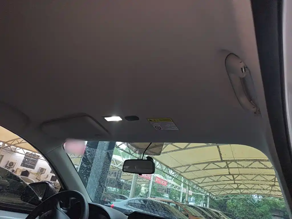 Roewe Clever — миниатюра 18