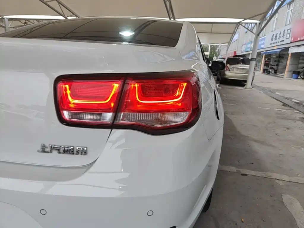 Chevrolet Malibu — миниатюра 8