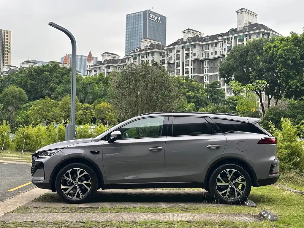 BYD Tang New Energy — миниатюра 17