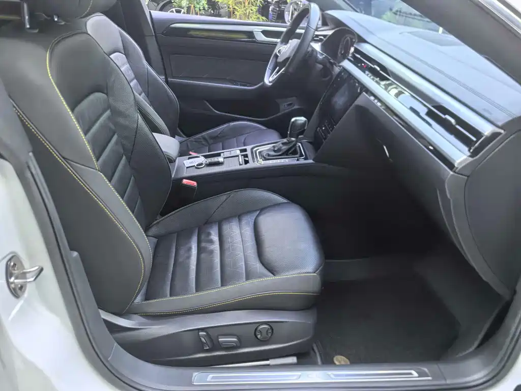 Volkswagen CC — миниатюра 11