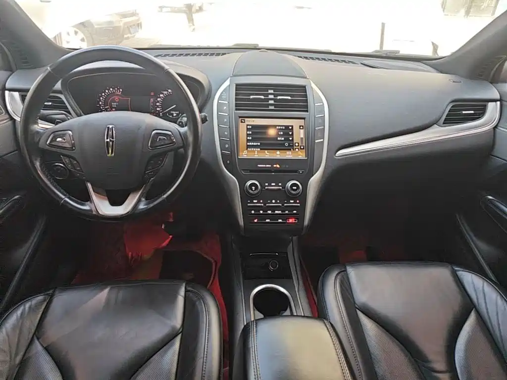 Lincoln MKC — миниатюра 10