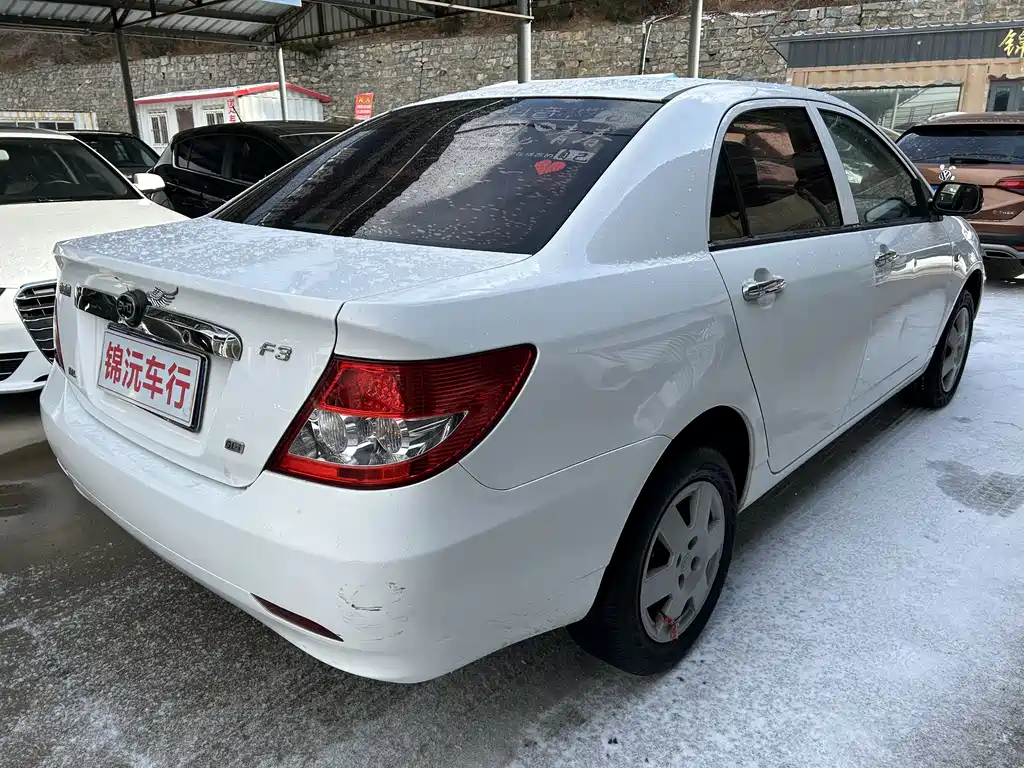 BYD F3