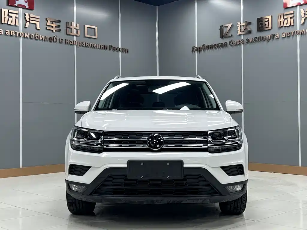 Volkswagen Tharu — миниатюра 2