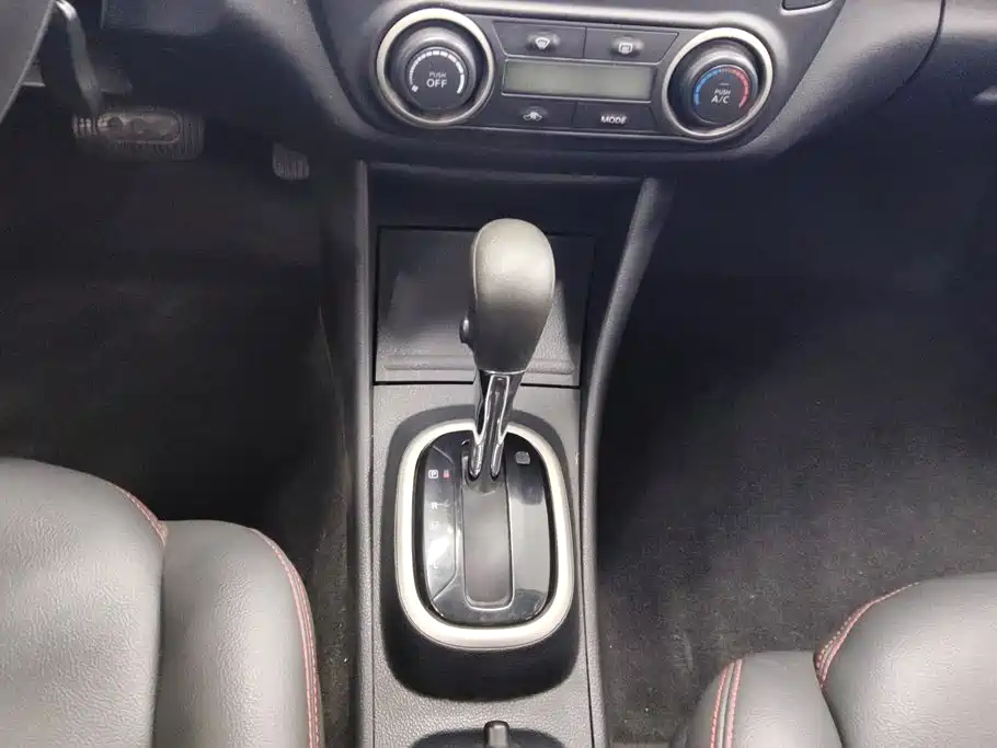 Nissan Sylphy — миниатюра 16