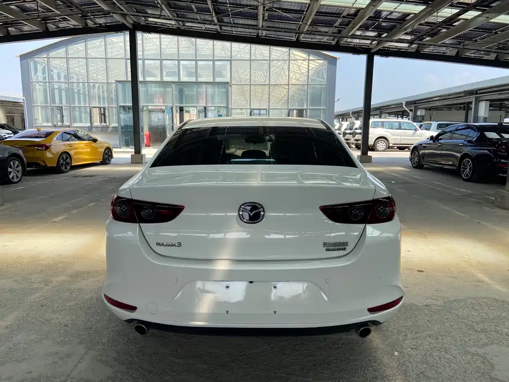 Mazda 3 Axela — миниатюра 5