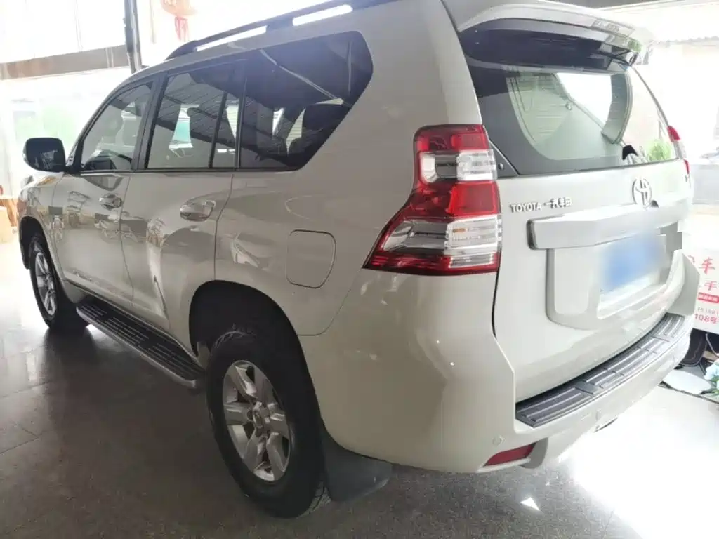 Toyota Prado — миниатюра 5