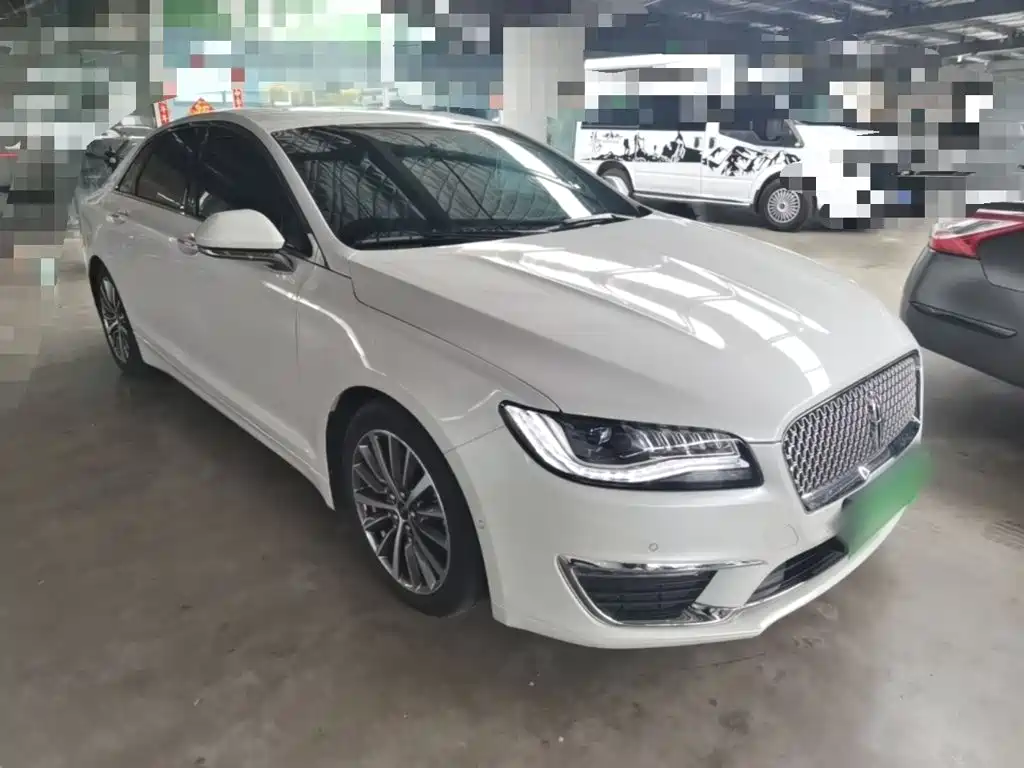 Lincoln MKZ — миниатюра 4