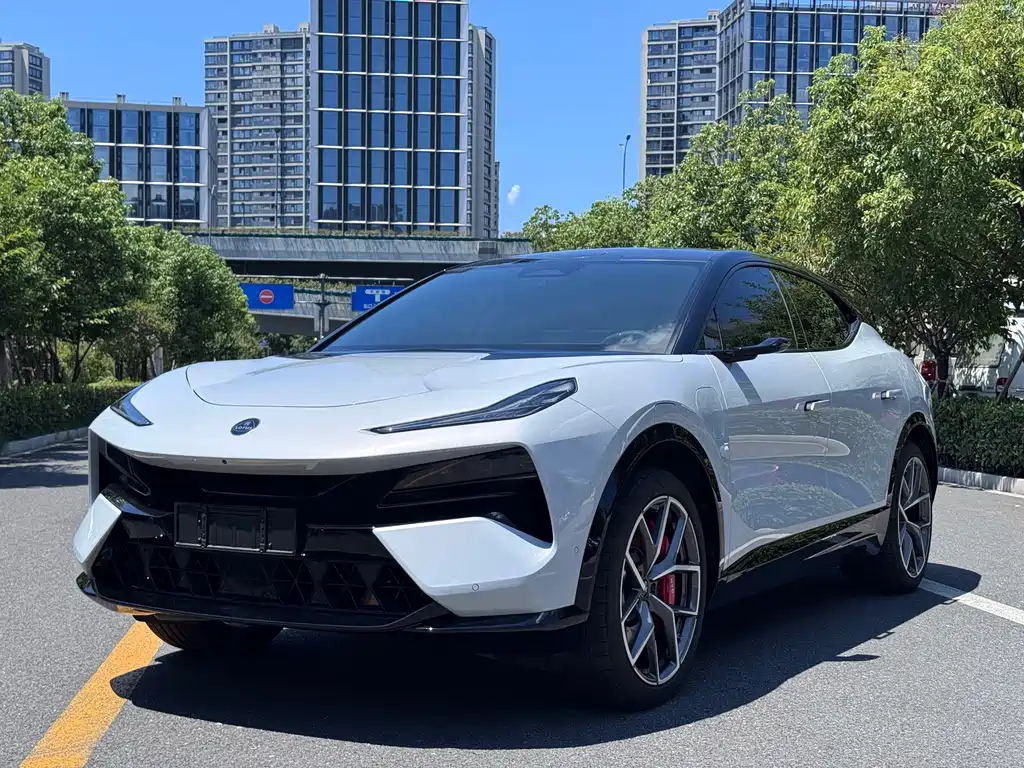 2025 Lotus Eletre - zdjęcie 1 z 15