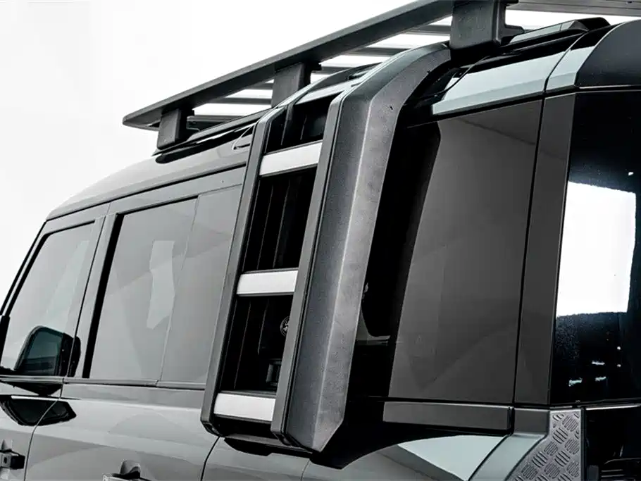 Land Rover Land Rover Defender 2021 110 P400