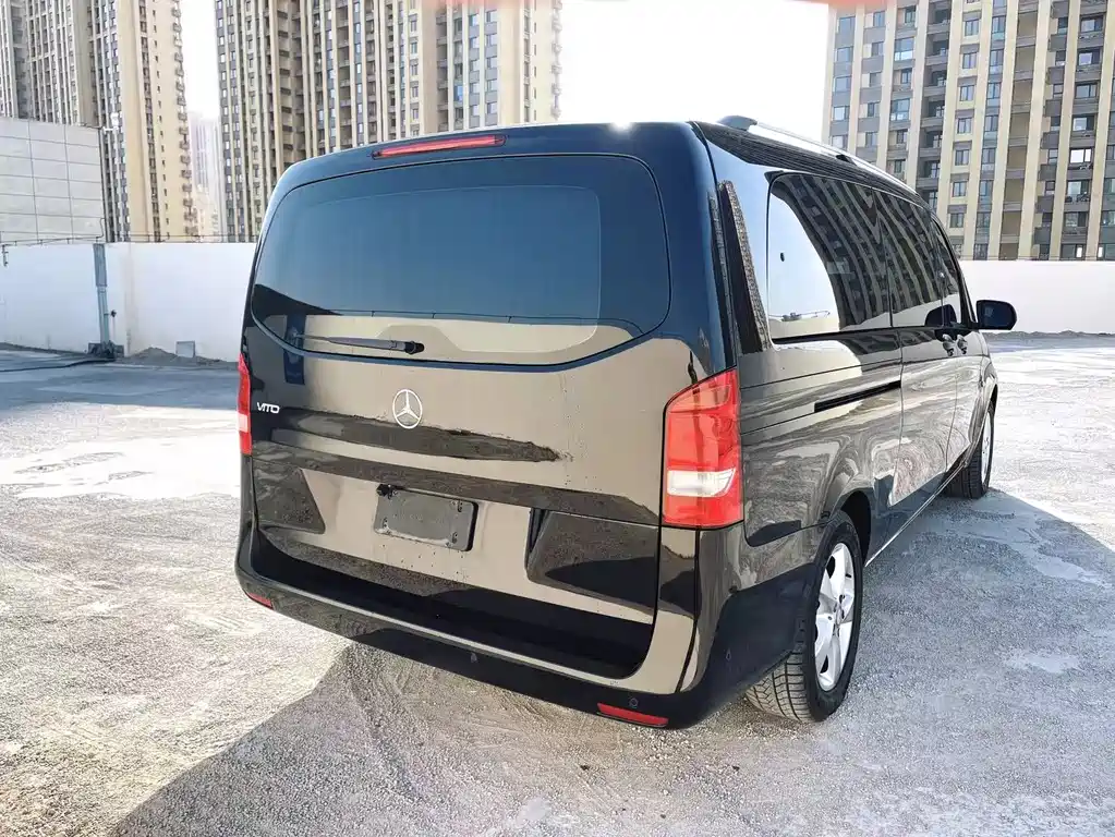 MERCEDES-BENZ VITO