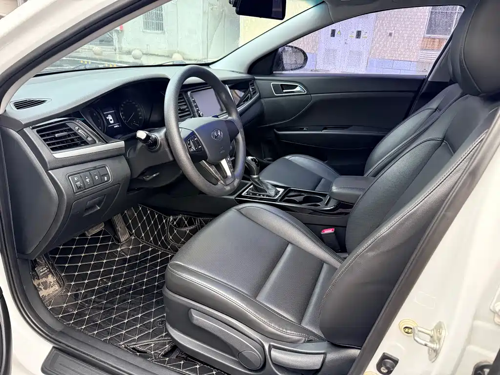 Hyundai Mistra — миниатюра 4