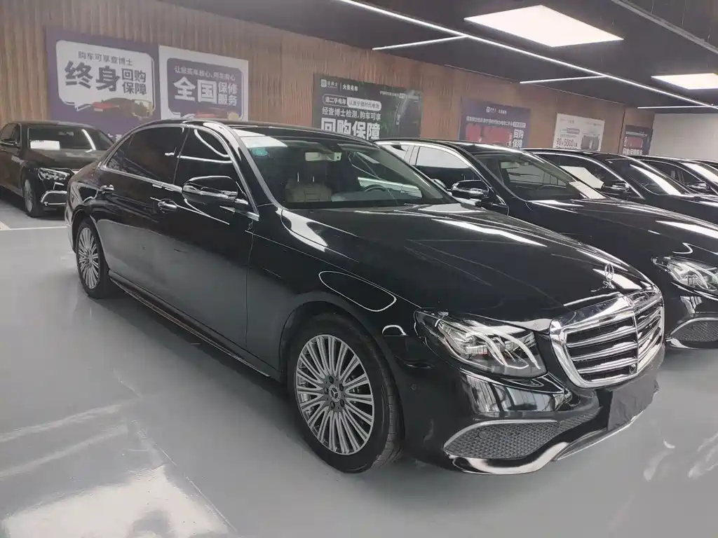 Mercedes-Benz E-Class — миниатюра 2