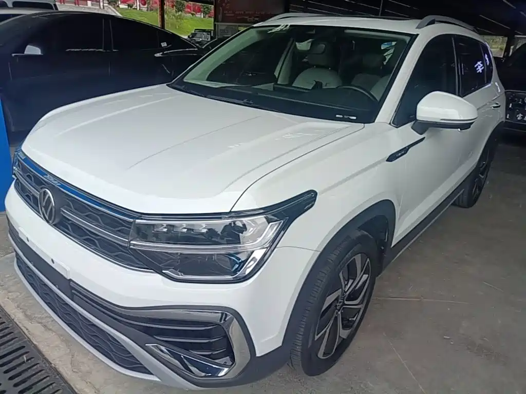 Volkswagen Tharu