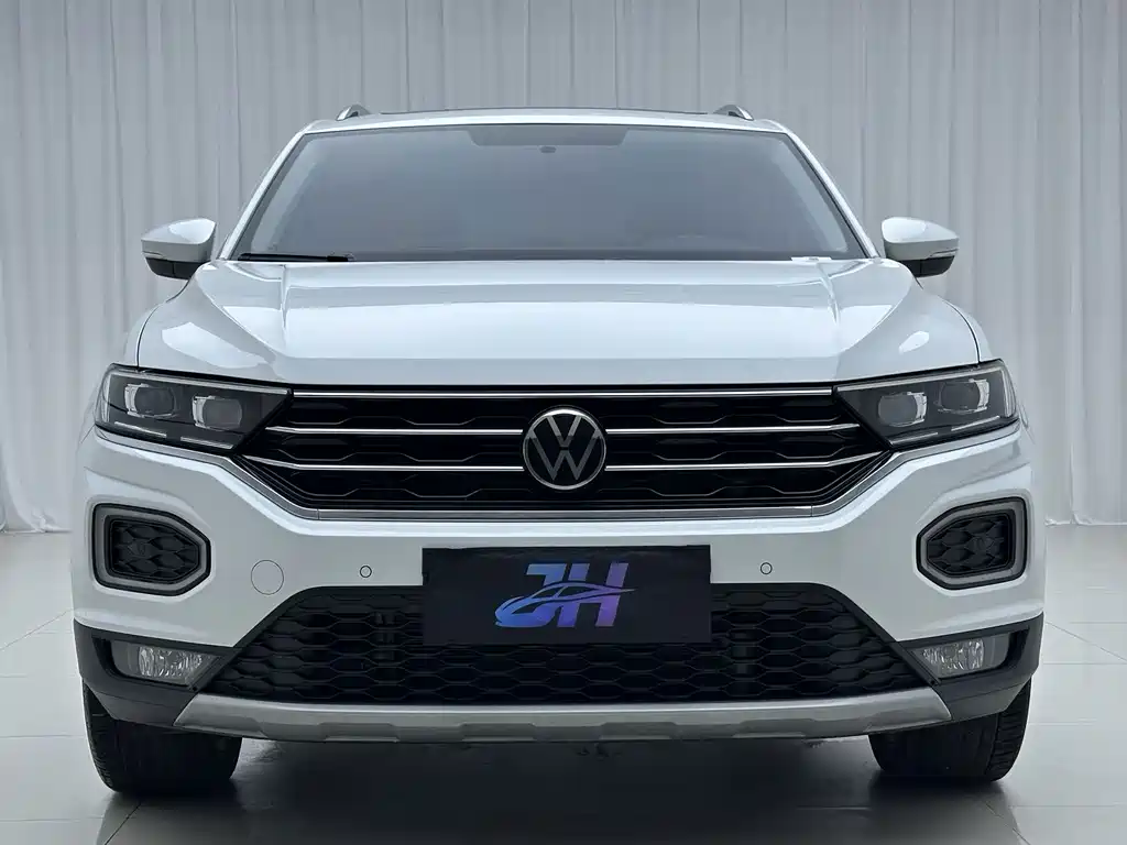 Volkswagen T-Roc — миниатюра 2
