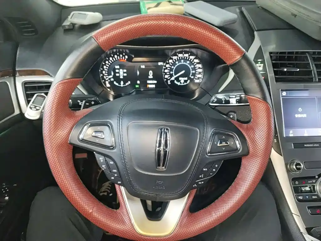 Lincoln MKZ — миниатюра 11