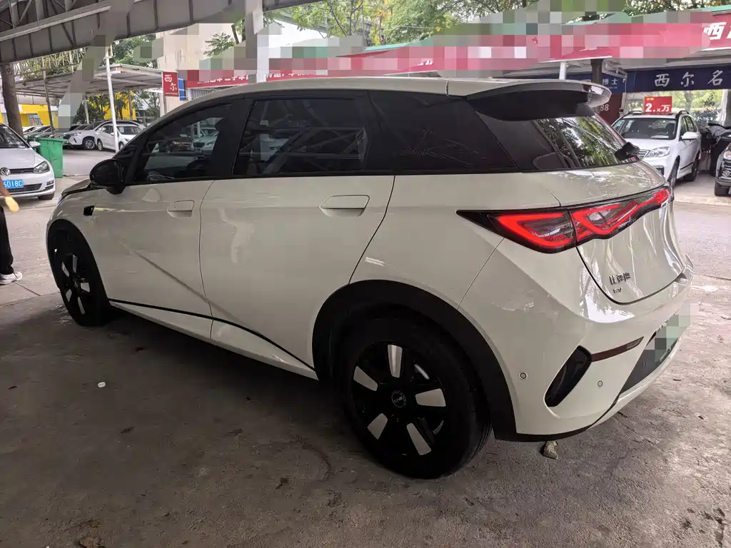 BYD Dolphin — миниатюра 7