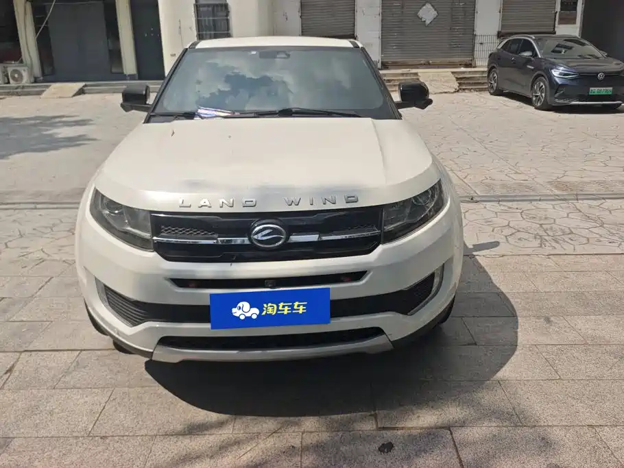Landwind X7 2.0T Panoramic Distinguished