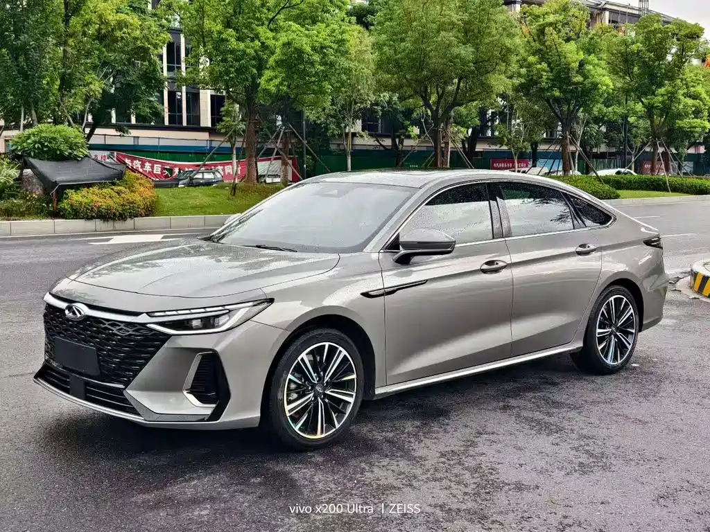 Chery Arrizo 8