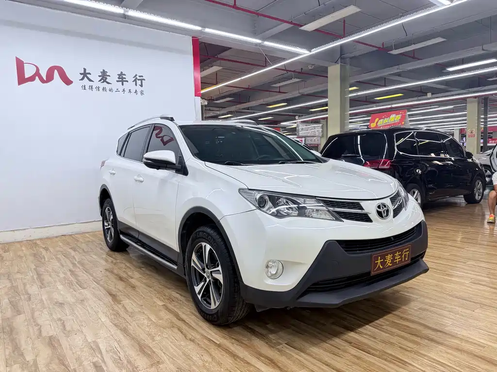 Toyota RAV4 — миниатюра 3