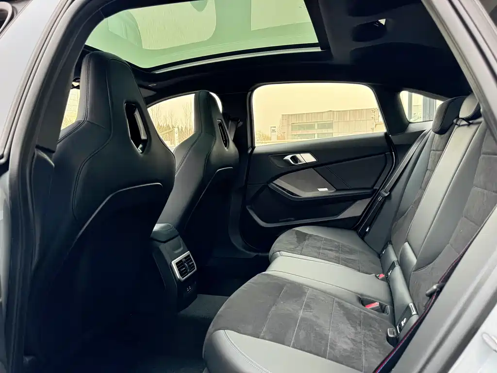 BMW M235L 2025 M235L
