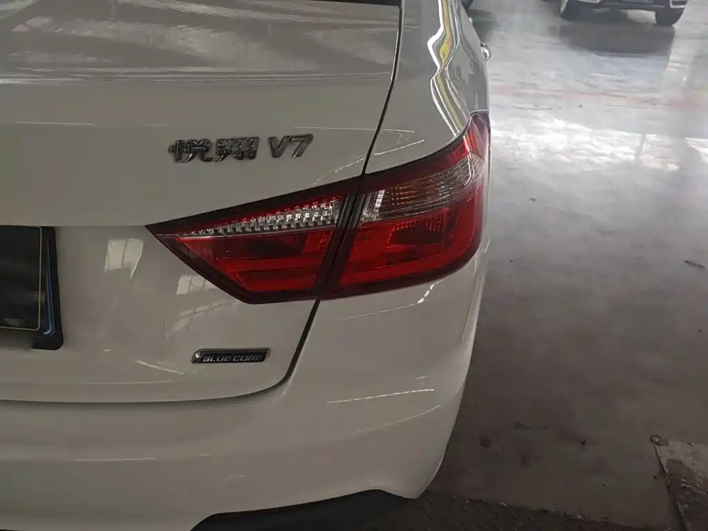 Changan V7 — миниатюра 8