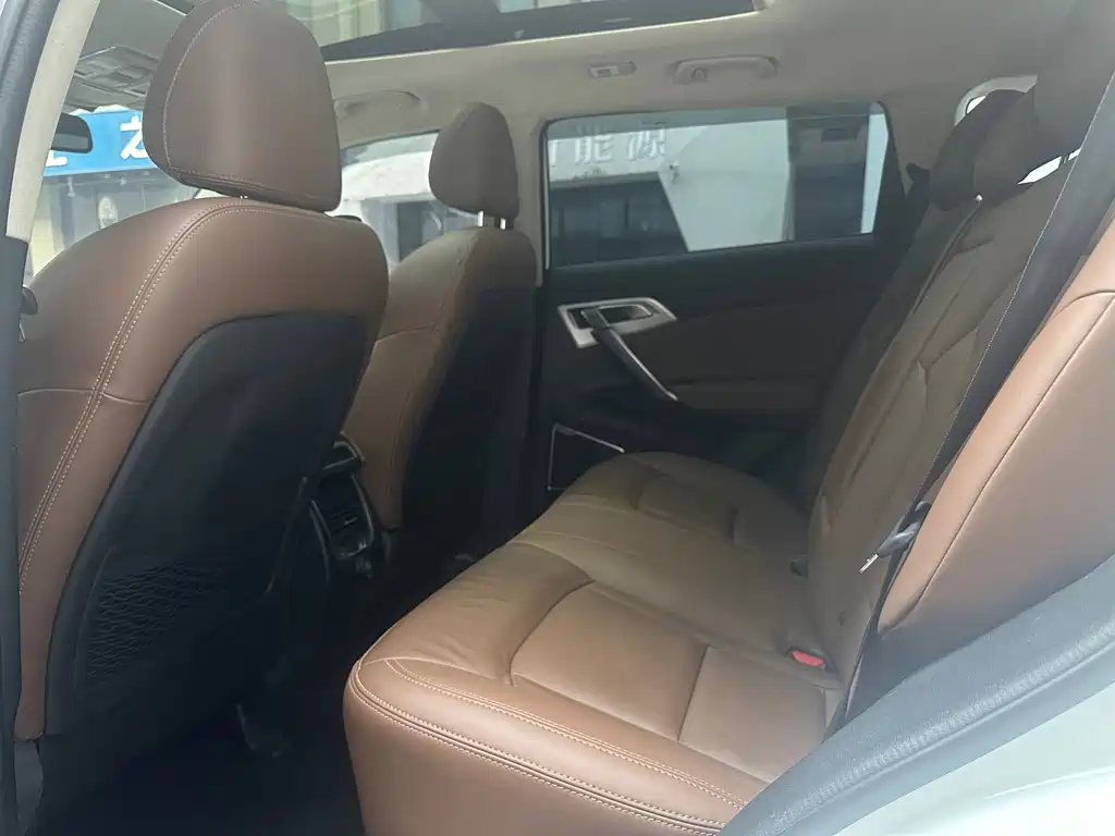 Geely Boyue — миниатюра 16