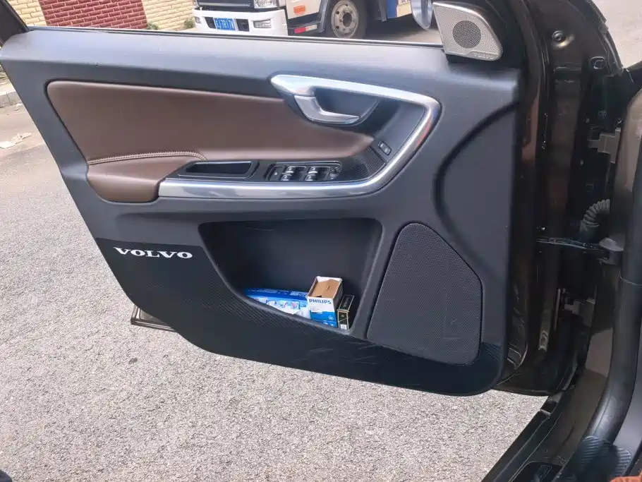 Volvo XC60 — миниатюра 7
