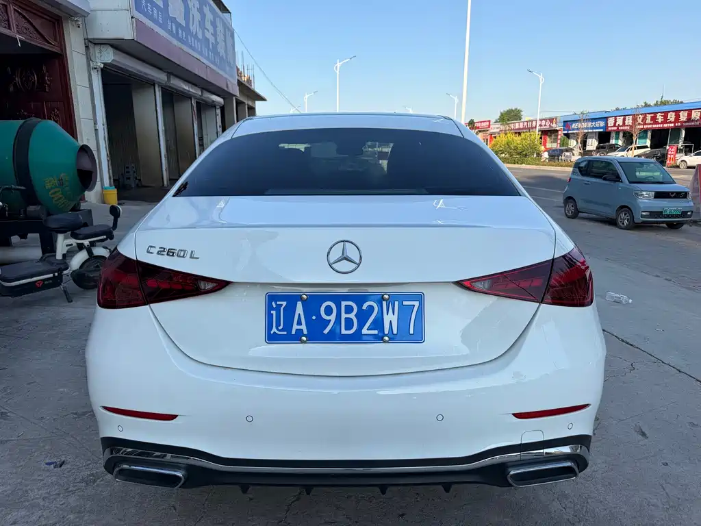 Mercedes-Benz C-Class — миниатюра 8