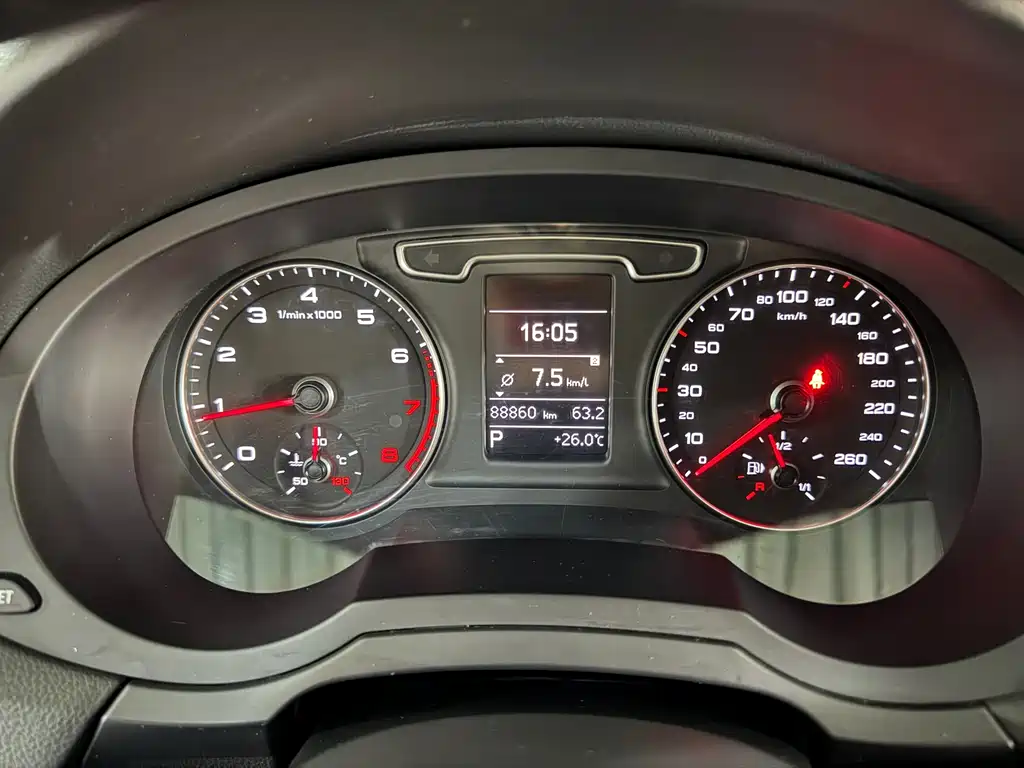 Audi Q3 — миниатюра 12
