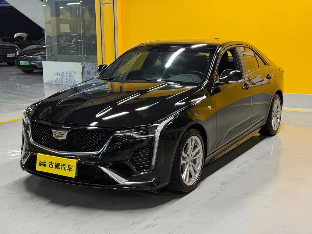 Cadillac CT4 2021