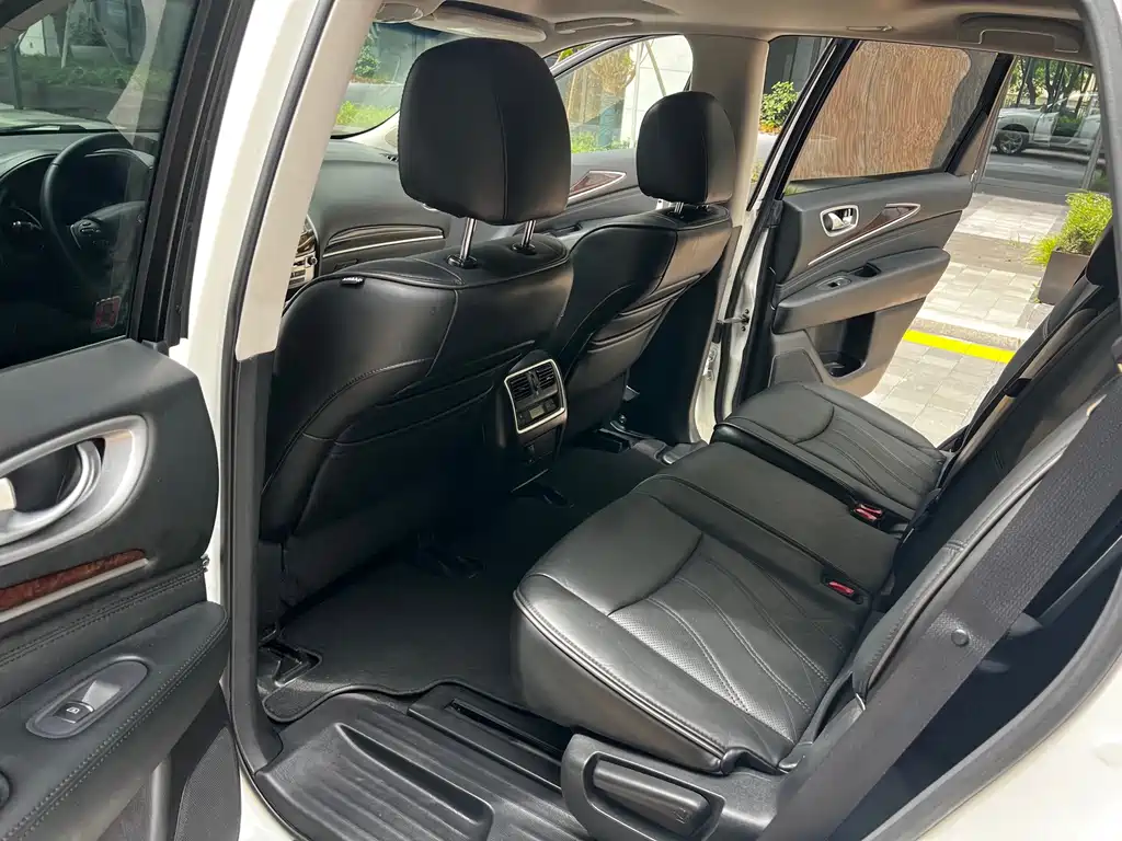 Infiniti JX — миниатюра 17