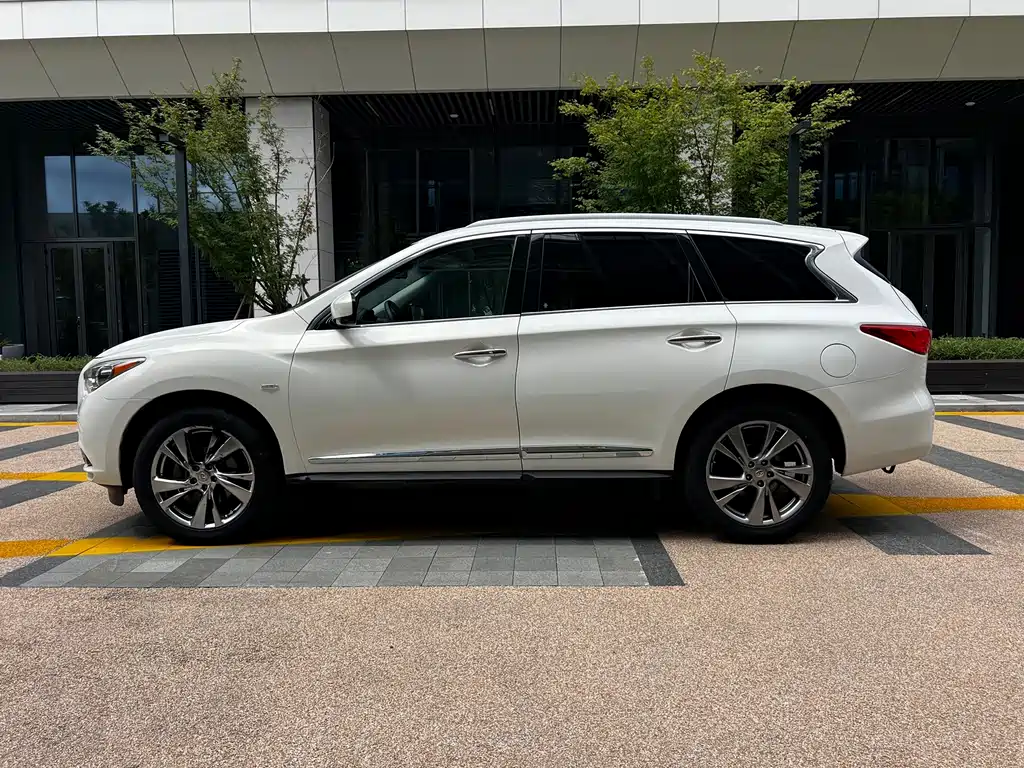 Infiniti JX — миниатюра 30