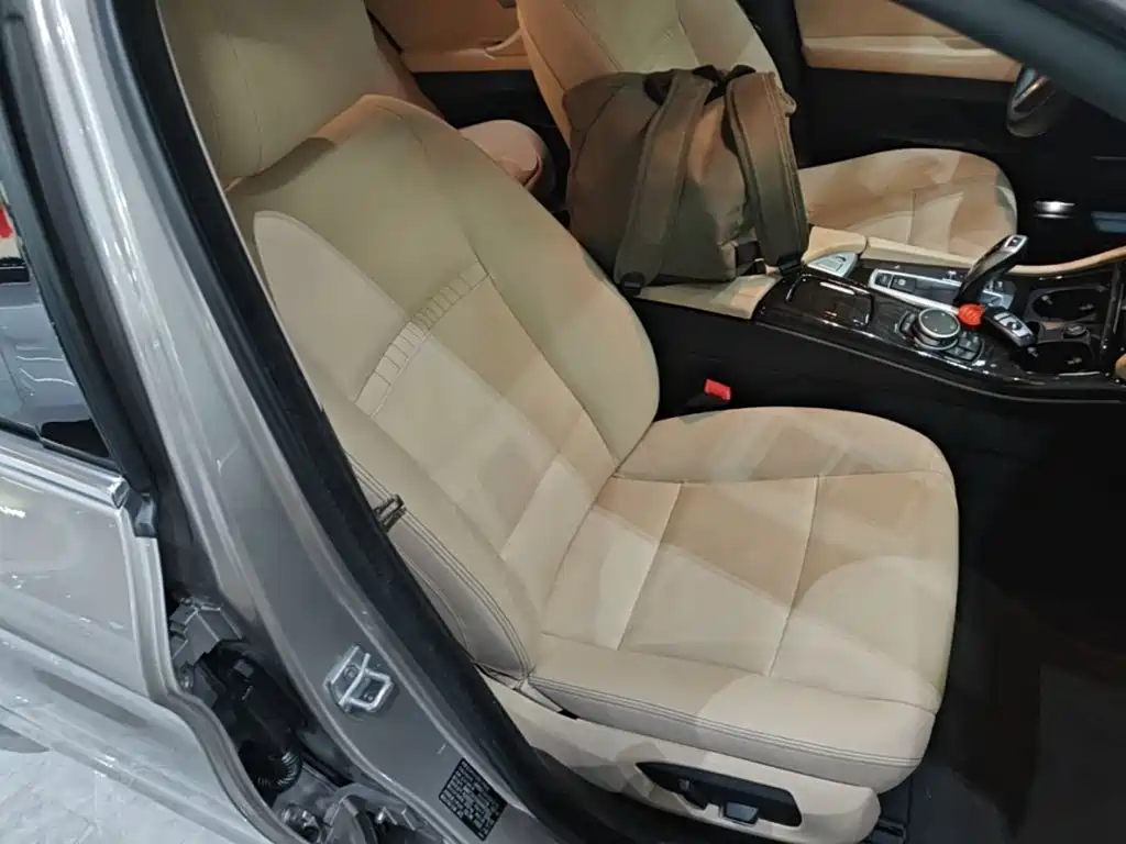 BMW 5 Series — миниатюра 25